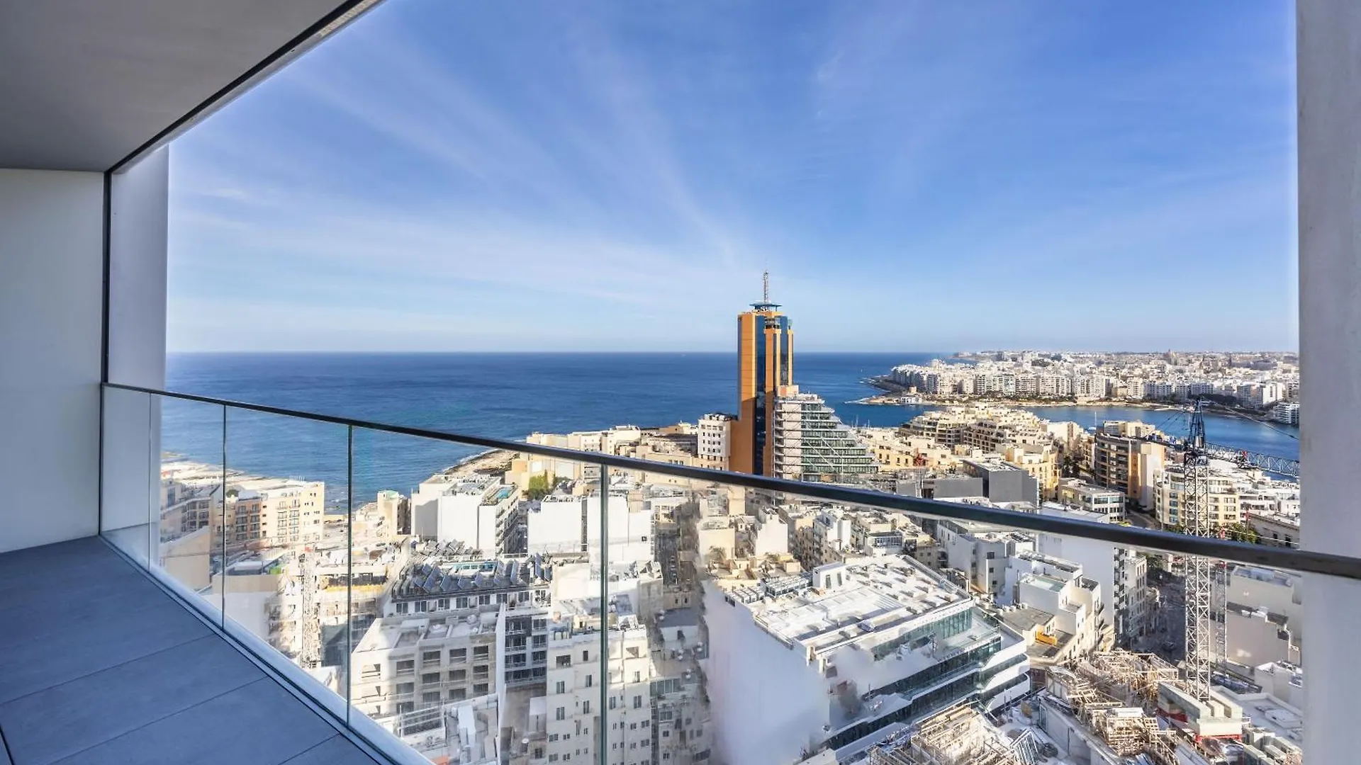 18Th Floor Luxury Apartment With Common Pool In The Prestigious Mercury Towers By Renowned Zaha Hadid Architects Saint Julian's Malta